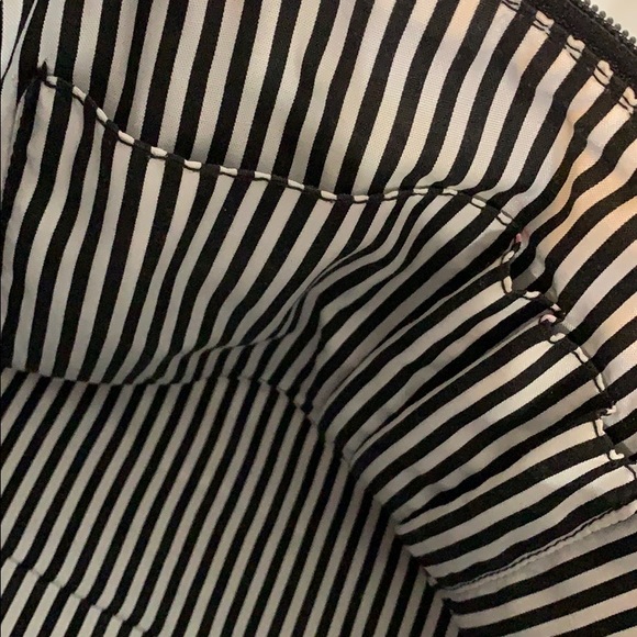 Betsey Johnson purse! - Picture 5 of 7